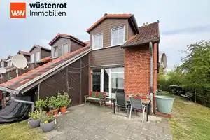 HELLES UND MODERNES REIHENENDHAUS MIT ZWEI GAUBEN + TERRASSE UND GRUNDSTÜCK IN KRÖPELIN – Bad Doberan (Kreis) – Vorschaubild 3