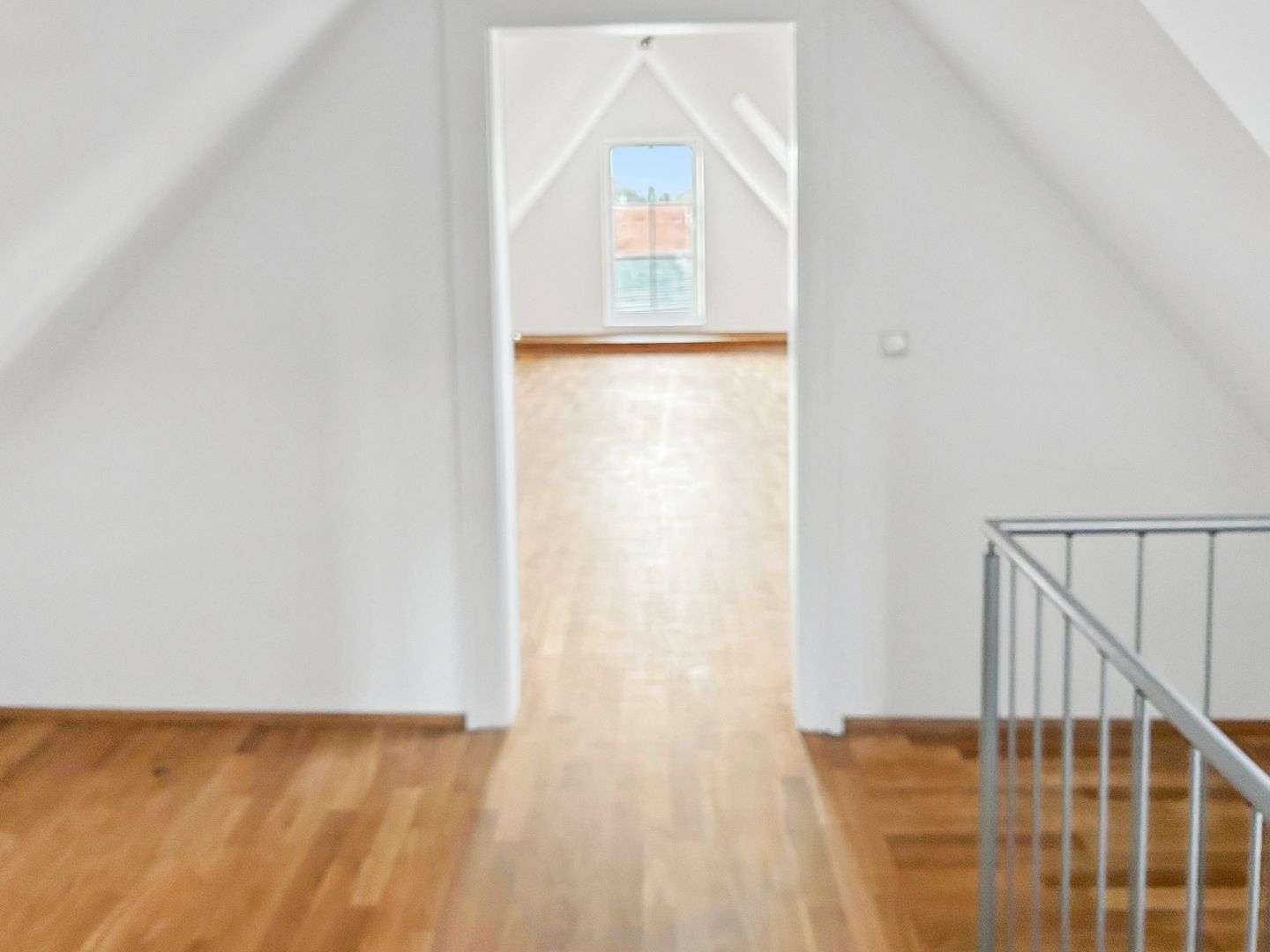 Immobilie in Vilshofen an der Donau - Traumhafte, sanierte ca. 165 m² große Penthouse-Maisonette-Wohnung im Zentrum von Vilshofen, Denkmal - Bild 6