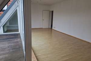 Lichtdurchflutete Dachgeschosswohnung in Tempelhof - von Privat – Ordensmeisterstraße 55, 12099 Tempelhof, Berlin – Vorschaubild 3