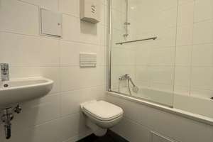 Voll renovierte 2-Zimmer-Altbauwohnung mit Balkon & Aufzug - Bezugsfrei & provisionsfrei! – Berliner Allee 253, 13088 Weißensee, Berlin – Vorschaubild 10