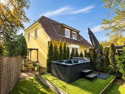 Wohnen am See – Gepflegtes Einfamilienhaus mit Whirlpool, Kaminhütte & idyllischem Garten