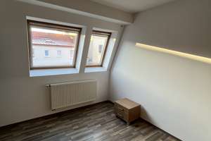 Exklusive Doppelhaushälfte in zentraler, ruhiger Lage- hochwertig ausgestattet – Die vollständige Adresse der Immobilie erhältst du vom Anbieter., 90431 Eberhardshof, Nürnberg – Vorschaubild 10