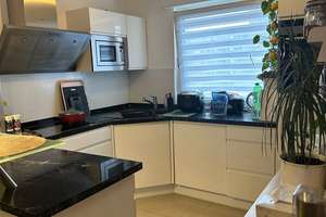 Attraktive möblierte 3-Zimmer-Wohnung mit Einbauküche, Balkon im Grünen & Tiefgarage – 51381 Lützenkirchen, Leverkusen – Vorschaubild 5