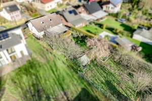 Klein auf dem Papier, groß im Wohngefühl – Einfamilienhaus mit zusätzlichem Dachstudio *provisionsfr – Die vollständige Adresse der Immobilie erhältst du vom Anbieter., 53773 Hennef (Sieg) – Vorschaubild 3