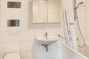 PROVISIONSFREI: Sanierte 2-Zi-Wohnung in Reutlinger Altstadt- hell, ruhig und charmant geschnitten – Untere Gerberstraße 7, 72764 Reutlingen-Mitte, Reutlingen – Vorschaubild 3