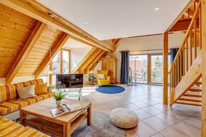 Trudering: 3,5-Zimmer Maisonette-Dachgeschosswohnung mit perfekter Raumaufteilung und Balkon -frei – Die vollständige Adresse der Immobilie erhältst du vom Anbieter., 81825 Berg am Laim Ost, München – Vorschaubild 2