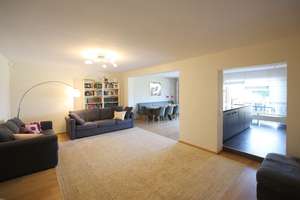 JA, zum modernen Wohnen auf zwei Ebenen–Neuwertige Maisonette + 2 Stellplätze in Solingen-Gräfrath – Die vollständige Adresse der Immobilie erhältst du vom Anbieter., 42653 Gräfrath, Solingen – Vorschaubild 7