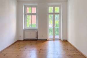 4,5-Zi.-Altbauwohnung im Winsviertel mit Ausbaupotenzial & zwei Balkonen – Winsstraße 47, 10405 Prenzlauer Berg, Berlin – Vorschaubild 3