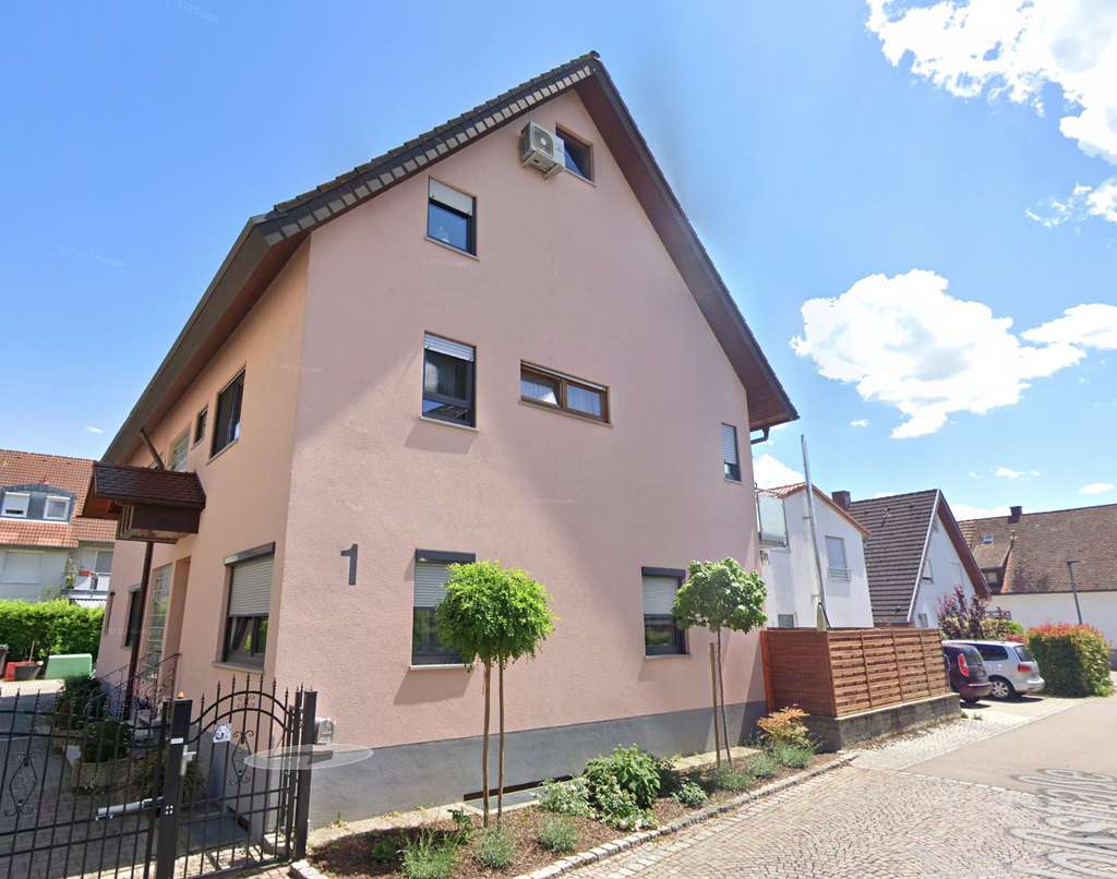 Immobilie in March - Energetisch saniertes Mehrfamilienhaus mit hochwertiger Ausstattung und Top-Rendite im Ortszentrum - Bild 1