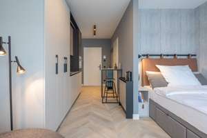 Smart Living! Luxus-Studio mit maßgeschneiderter Möblierung | verfügbar ab sofort! – Mindener Straße 102-110, 40227 Oberbilk, Düsseldorf – Vorschaubild 1