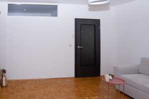 Wohnung mit Parkett und Balkon - großer grüner Innenhof - Einbauküche möglich – Further Straße 16, 9113 Chemnitz – Vorschaubild 13