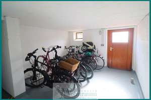Helle 2 Zimmer Dachgeschosswohnung mit Balkon – Die vollständige Adresse der Immobilie erhältst du vom Anbieter., 27474 Cuxhaven – Vorschaubild 16