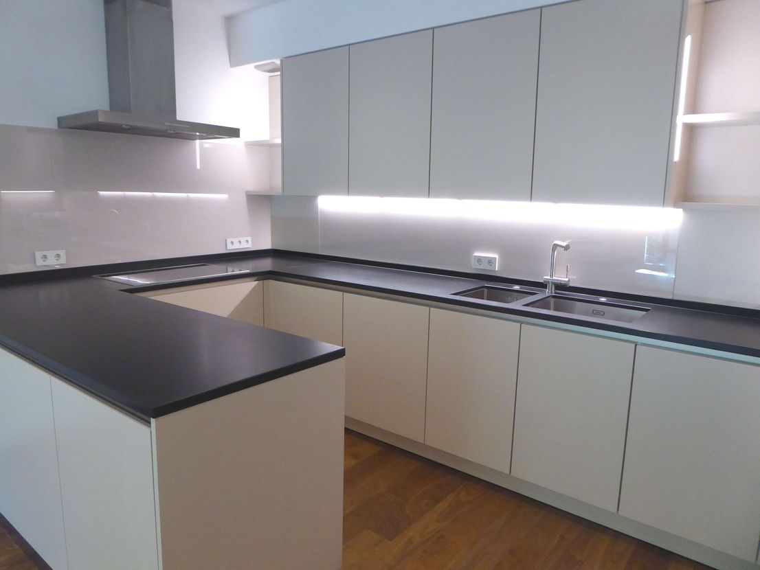 Toplage Westend... image