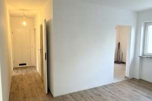 Umfangreich sanierte 3,5-Zimmer-Wohnung mit Balkon in Wiesbaden-Bierstadt  – Gleiwitzer Straße 9, 65191 Bierstadt, Wiesbaden – Vorschaubild 10