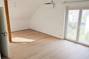 Hochwertig modernisierte Doppelhaushälfte in ruhiger Lage  von Wiesbaden-Nordenstadt – Die vollständige Adresse der Immobilie erhältst du vom Anbieter., 65205 Nordenstadt, Wiesbaden – Vorschaubild 11