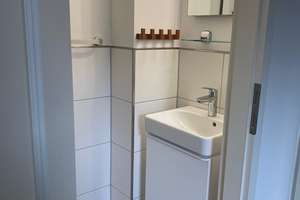 Im Altbau: möbliertes Appartement am Krefelder Stadtgarten – Gartenstraße 86, 47798 Stadtmitte, Krefeld – Vorschaubild 4