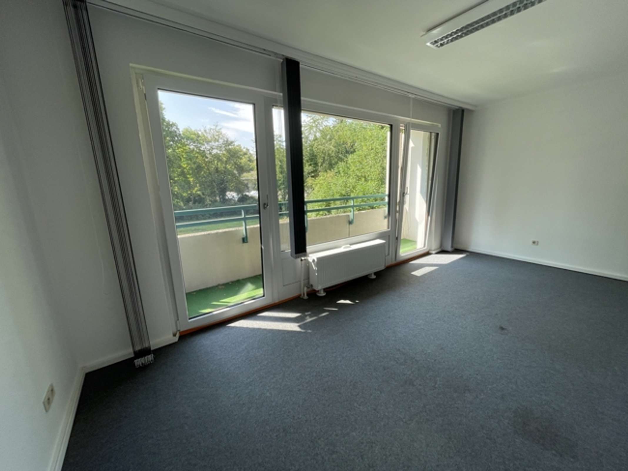 Innenstadtnahe 3-Zimmer-Eigentumswohnung mit zwei Balkonen und TG-Stellplatz im unteren Ostviertel
