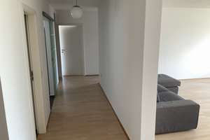 Helle 3-Zimmer-Wohnung mit Balkon / 115 m² – Am Bonneshof 30, 40474 Golzheim, Düsseldorf – Vorschaubild 3