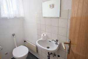 Charmantes Einfamilienhaus in bester Lage – ideal für Paare und Familien – Die vollständige Adresse der Immobilie erhältst du vom Anbieter., 78056 Weigheim, Villingen-Schwenningen – Vorschaubild 9