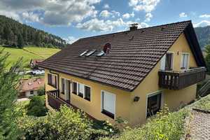 Gepflegtes Zweifamilienhaus mit optionaler Einliegerwohnung und herrlichem Weitblick – Freudenstadt (Kreis) – Vorschaubild 2