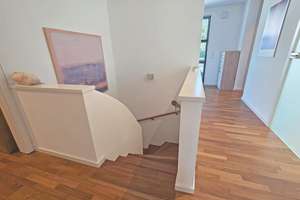 Breitbrunn am Chiemsee-Lichtverwöhnte 5-Zimmer-Maisonette mit 3 Bädern, Sauna, 796 m² Garten – Die vollständige Adresse der Immobilie erhältst du vom Anbieter., 83254 Breitbrunn am Chiemsee – Vorschaubild 21