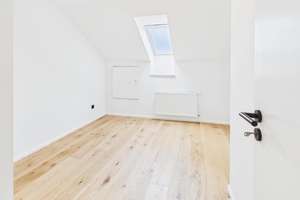 Wohnkomfort auf zwei Etagen – Elegante Maisonette mit Balkon – Die vollständige Adresse der Immobilie erhältst du vom Anbieter., 80807 Milbertshofen, München – Vorschaubild 11
