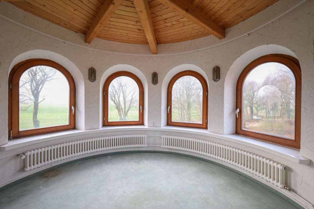 Immobilie in Wolmersdorf - Exklusives Architektenhaus mit parkähnlichem Grundstück und Weitblick in Wolmersdorf - Bild 9