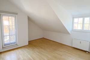 Kreative Dachgeschosswohnung mit Balkon – ruhig und zentral in München-Daglfing – Kunihohstraße XXX, 81929 Daglfing, München – Vorschaubild 6