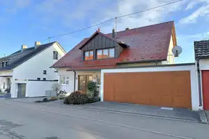 Traumhaftes Zweifamilienhaus mit Gartenparadies & Aussicht – Böblingen (Kreis) – Vorschaubild 2