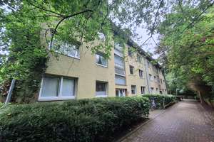 Ruhige 3 Zimmer Dachgeschoss Wohnung + 1 Monat mietfrei Sommeraktion
