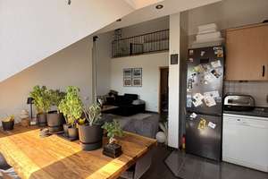 Besondere 3-Zimmer-Dachgeschosswohnung mit Empore, Dachloggia in Duisburg-Rumeln