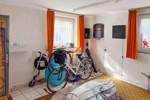 Wunderschönes Zweifamilienhaus mit großem Gartenparadies – Top Lage in Porz-Wahn – Die vollständige Adresse der Immobilie erhältst du vom Anbieter., 51147 Wahn, Köln – Vorschaubild 34