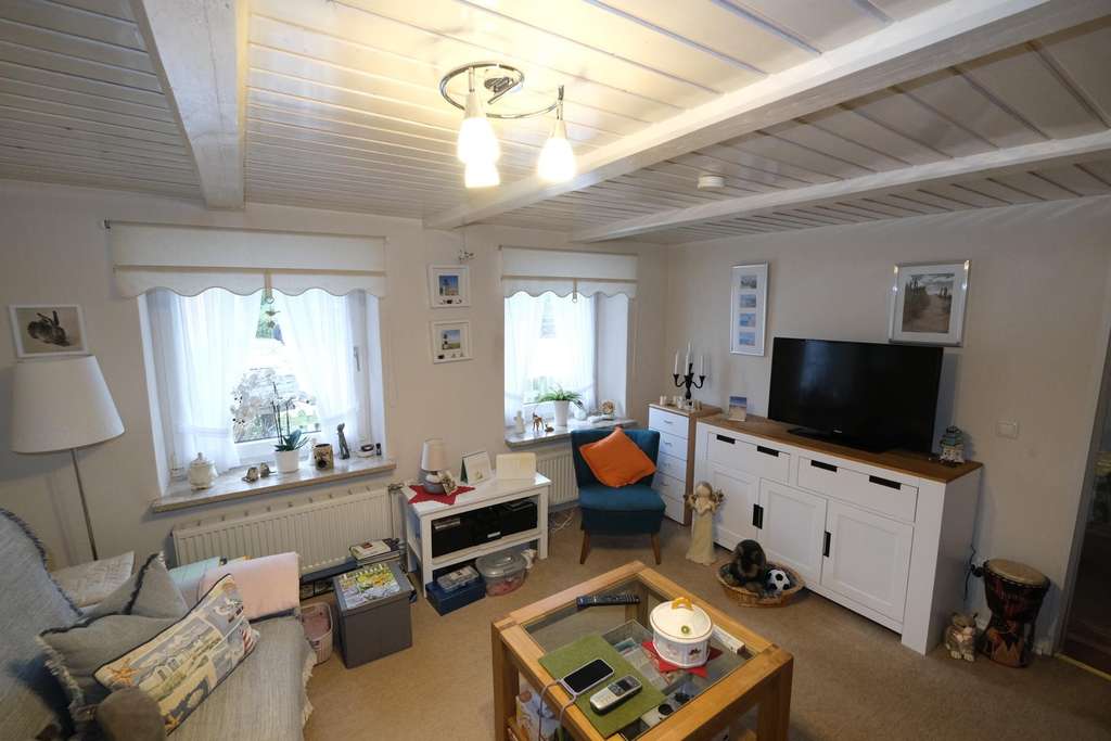 Immobilie in Goosefeld - Wohnen unter Reet: Kleine Reetdach-Doppelhaushälfte im alten Dorfkern von Goosefeld - Bild 3