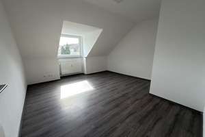 Charmante Dachgeschosswohnung mit großzügigem Wohnbereich, Dachterrasse und zwei Stellplätzen – 45359 Frintrop, Essen – Vorschaubild 10