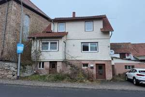***gemütliches Einfamilienhaus für die junge Familie - teilsaniert*** – Die vollständige Adresse der Immobilie erhältst du vom Anbieter., 63636 Brachttal – Vorschaubild 2