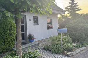 Einfamilienhaus mit modernster Energietechnik und wunderschönem Garten – Die vollständige Adresse der Immobilie erhältst du vom Anbieter., 63826 Geiselbach – Vorschaubild 1