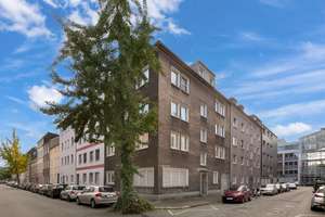 Energetisch gut modernisiertes Mehrfamilienhaus in zentraler Bestlage von Duisburg-Duissern – Die vollständige Adresse der Immobilie erhältst du vom Anbieter., 47058 Duissern, Duisburg – Vorschaubild 2