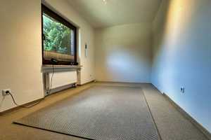 Stilvoller Bungalow in Hohenhameln: Ruhige Lage, Keller, Doppelgarage, zwei Kamine und Außenpool!  – Peine (Kreis) – Vorschaubild 20