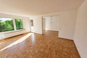 Großzügige 3,5-Zi-Wohnung mit Südbalkon + Garage – Die vollständige Adresse der Immobilie erhältst du vom Anbieter., 70599 Plieningen (Ortsteil), Stuttgart – Vorschaubild 2