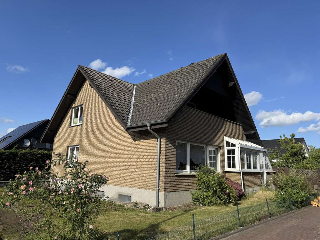 Immobilie in Kirchlengern - Wohnhaus mit handwerklichem Potenzial in Kirchlengern, Sackgassenlage in Zentrumnähe - Bild 0