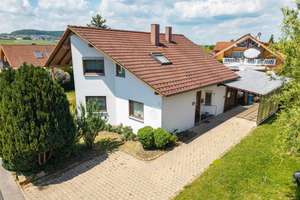 Gepflegtes Einfamilienhaus in ruhiger Wohnlage – Die vollständige Adresse der Immobilie erhältst du vom Anbieter., 72393 Burladingen – Vorschaubild 2