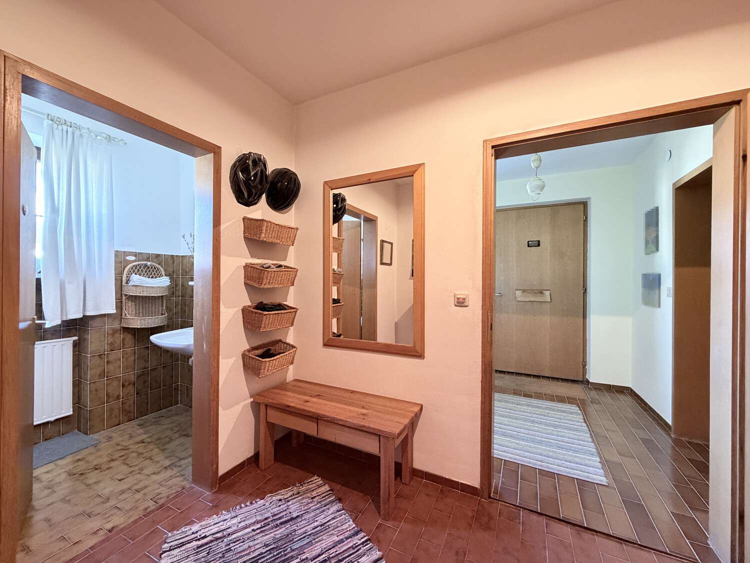 Immobilie in Winhöring - Ein Ort voller Licht und Raum: Idyllisches Einfamilienhaus mit Einliegerwohnung und Gartenzauber - Bild 12