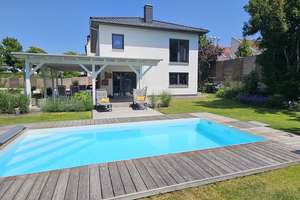 Luxuriöses Neubau-Anwesen mit Pool und weitläufigem Grundstück in traumhafter Lage von Stadtilm – Die vollständige Adresse der Immobilie erhältst du vom Anbieter., 99326 Stadtilm – Vorschaubild 15