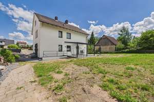Hochwertig saniertes Zweifamilienhaus mit Terrasse, Balkon & Ausbaureserve – Die vollständige Adresse der Immobilie erhältst du vom Anbieter., 32584 Löhne – Vorschaubild 2
