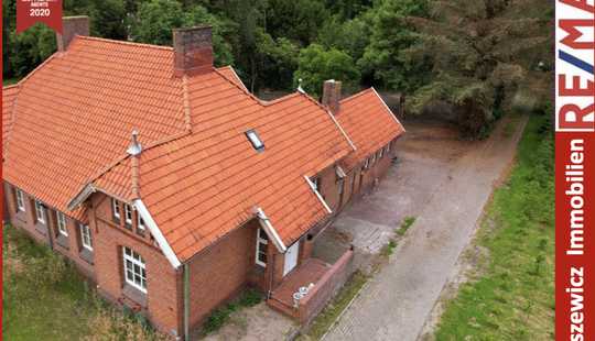 Bild von * Historische Denkmalgeschützte Doppelhaushälfte (rechts) in Wymeer, Ostfriesland * Komplett sanier
