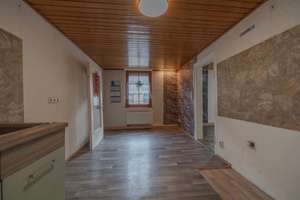 Mehrfamilienhaus in begehrter Lage mit Entwicklungspotenzial und Altbaucharme – Die vollständige Adresse der Immobilie erhältst du vom Anbieter., 68526 Ladenburg – Vorschaubild 11