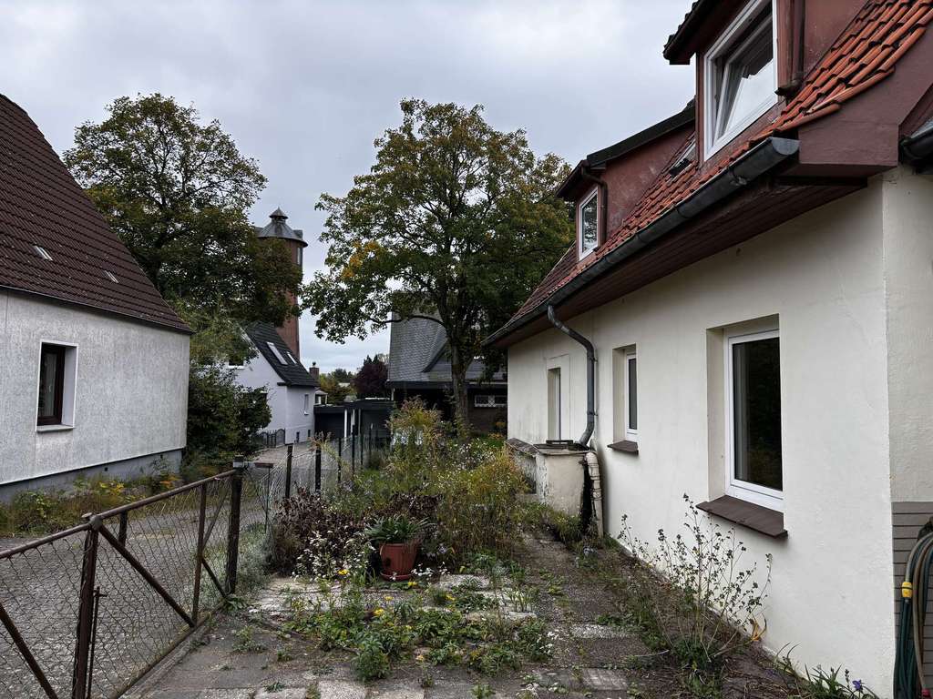 Immobilie in Bad Schwartau - *reserviert* Sanierungsbedürftiges Einfamilienhaus in Bad Schwartau - Bild 3