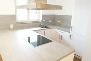 Komfortable Wohnung mit Terrasse und Einbauküche am Pfanzeltplatz 15a – Pfanzeltplatz 15a, 81737 Altperlach, München – Vorschaubild 3