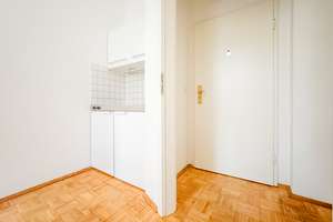 Neu möbilierte 1,5-RW * EBK * Bad mit Dusche * Fenster zum Innenhof * guter ÖPNV * TOP * – Leumerstraße 3, 1159 Löbtau-Süd, Dresden – Vorschaubild 6