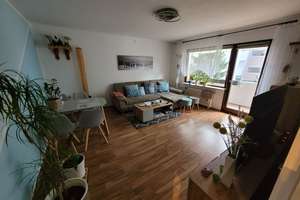 Schöne Wohnung mit zwei Zimmern und Einbauküche sowie Balkon in Berlin-Spandau – Weinmeisterhornweg 131, 13593 Wilhelmstadt, Berlin – Vorschaubild 2